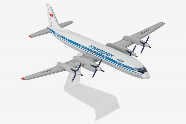 Впервые! Модели самолетов Ил-18 и Ил-62 в масштабе 1:200